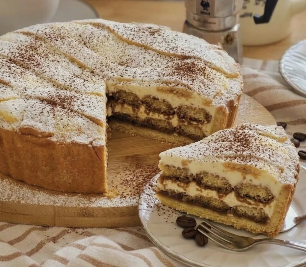 Crostata Tiramisù al Forno: il Segreto per un Ripieno Cremoso Senza Umidità
