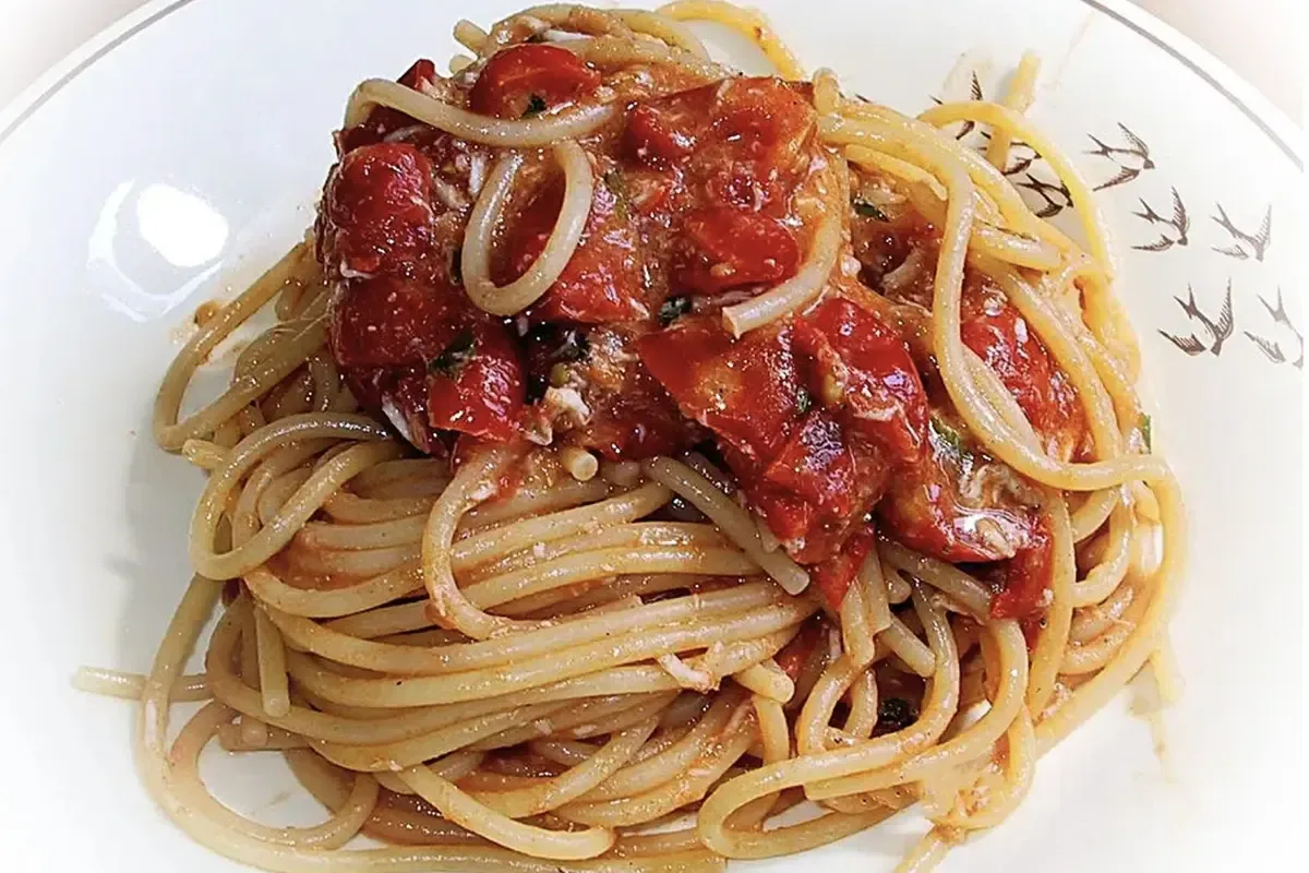 Spaghetti alla picchio pacchio: la ricetta originale palermitana